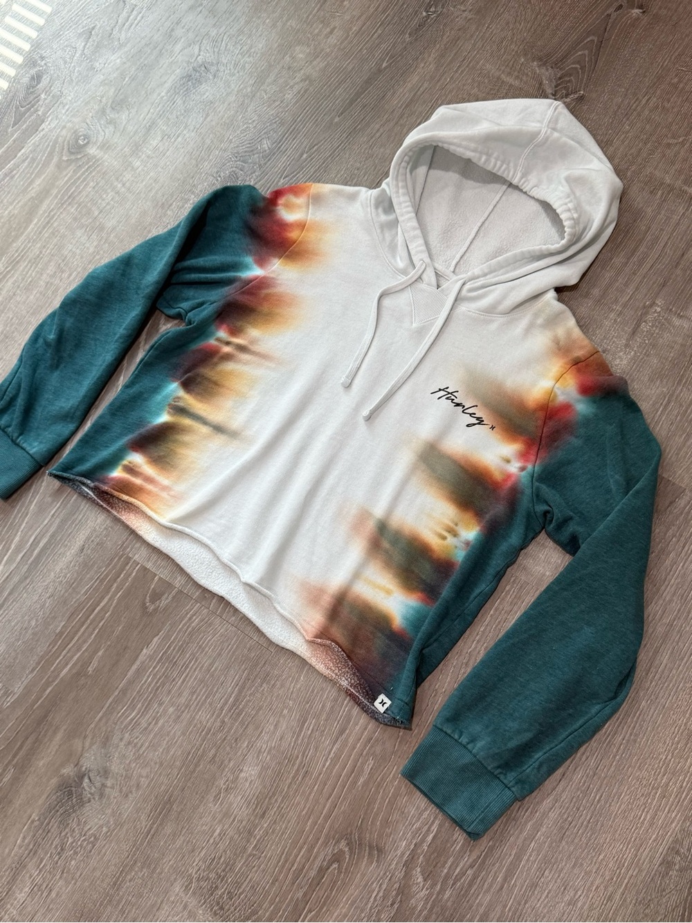 Hurley Tie-Dye Cropped Pullover Hoodie | Women’s Large | Fleece Lined - Picture 2 of 6